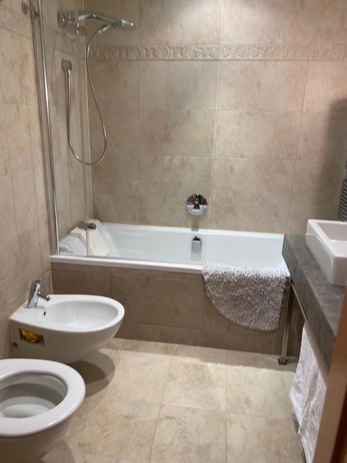 גיברלטר Swimming Pools Apartment In Ocean Village - 2 Bed 2 Bath Rock View מראה חיצוני תמונה